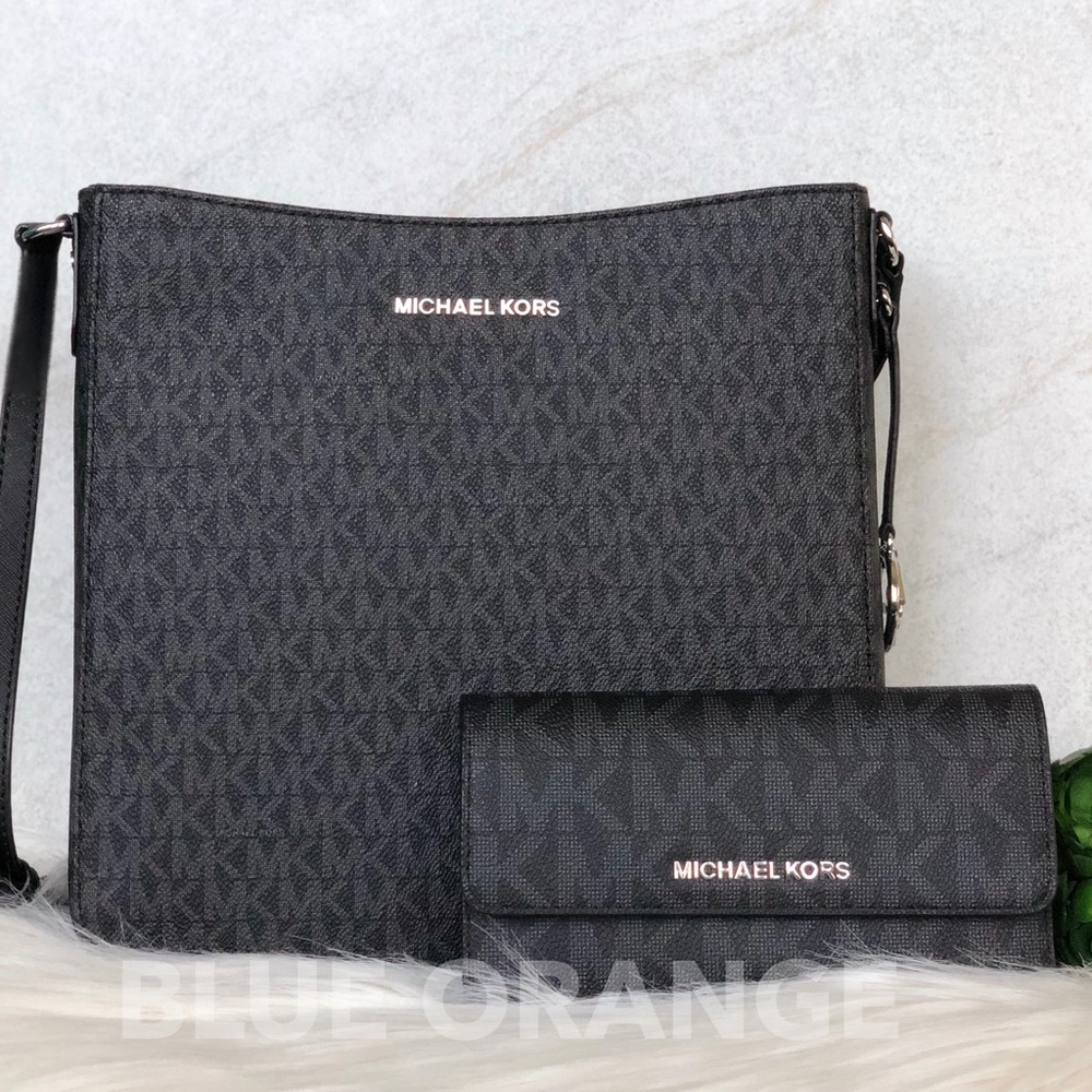 ❌SOLD❌MICHAEL KORS LG CROSSBODY BAG & WALLET - Picture 2 of 7